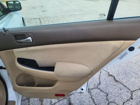Used 2007 Honda Accord SE image 24