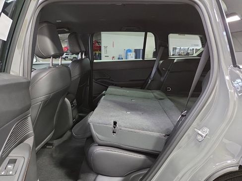New 2026 Jeep Cherokee Limited AWD/4WD image 40
