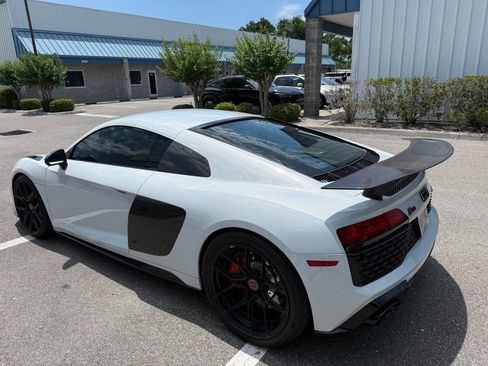 Used 2020 Audi R8 V10 w/ Carbon Exterior Package AWD/4WD image 6