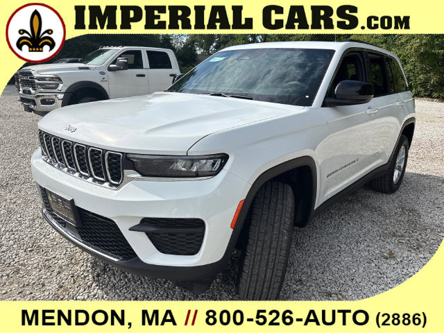 New 2026 Jeep Grand Cherokee Laredo AWD/4WD image 5