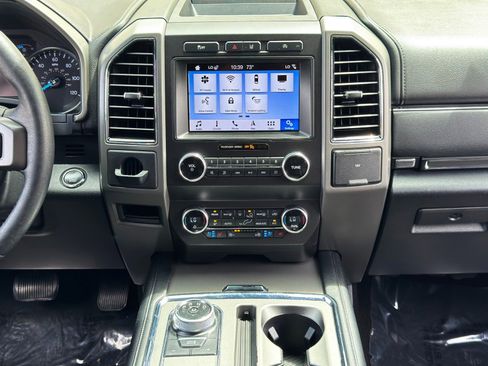 Used 2019 Ford Expedition XLT w/ Equipment Group 202A RWD image 23