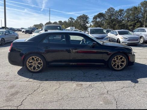 Used 2017 Chrysler 300 S image 3