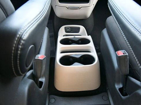 Used 2024 Chrysler Voyager LX FWD image 16
