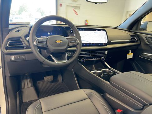 New 2026 Chevrolet Traverse LT w/ Sun and Wheel Package image 27