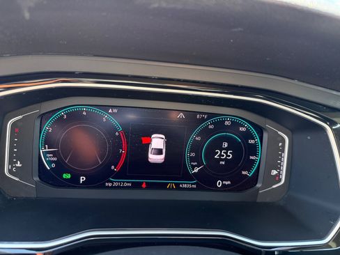 Used 2019 Volkswagen Jetta SEL Premium FWD image 11