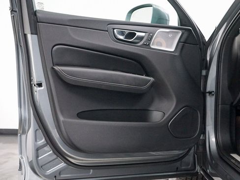 Used 2020 Volvo XC60 T8 Inscription w/ Protection Package Premier image 24