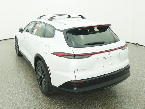 New 2026 Toyota Crown Signia Limited image 9