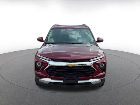 Used 2025 Chevrolet TrailBlazer LT FWD image 4