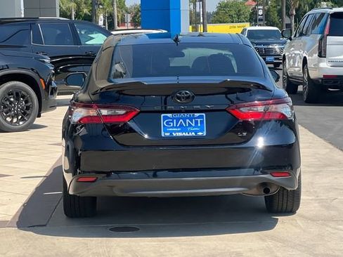 Used 2023 Toyota Camry LE FWD image 5