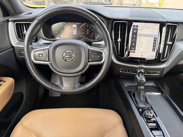 Used 2020 Volvo XC60 T5 Momentum AWD/4WD image 21