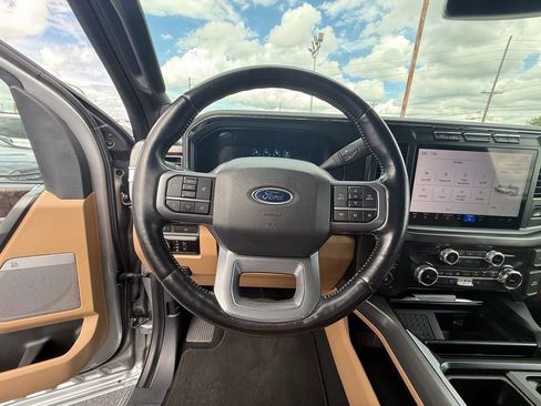 Used 2023 Ford F250 Lariat AWD/4WD image 16