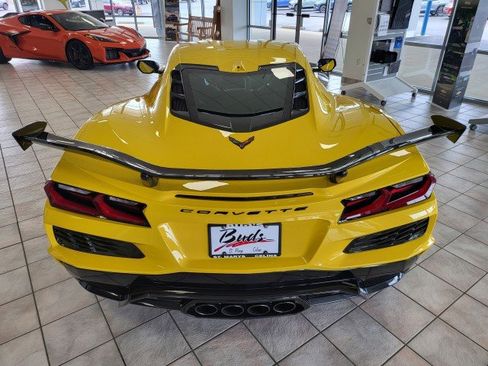 Used 2025 Chevrolet Corvette Z06 w/ Z07 Performance Package RWD image 5