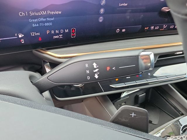 Used 2025 Buick Envision Avenir AWD/4WD image 23