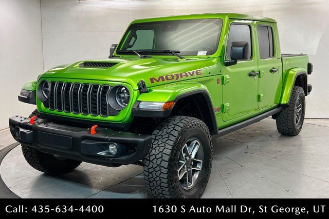 Used 2025 Jeep Gladiator Mojave AWD/4WD image 1