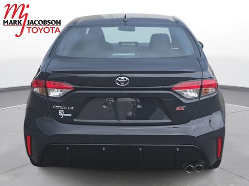 Used 2025 Toyota Corolla SE image 11