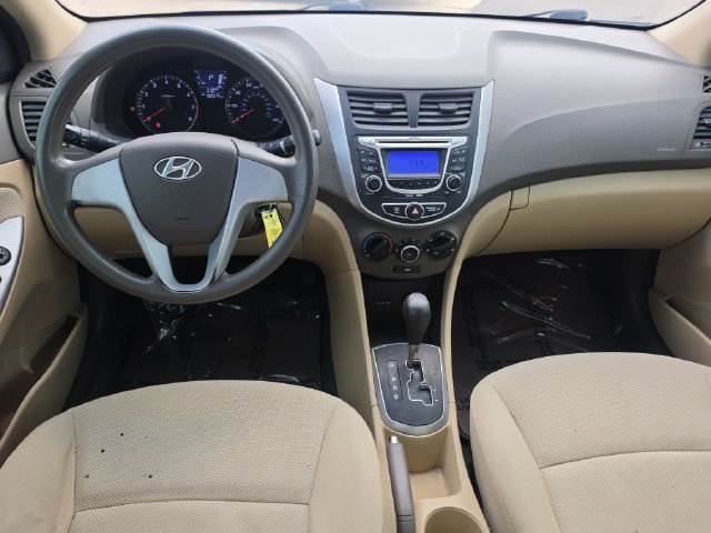 Used 2012 Hyundai Accent GLS FWD image 7