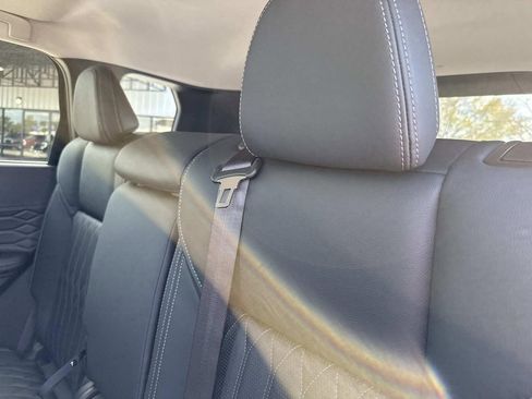 New 2026 Mitsubishi Outlander SEL image 13