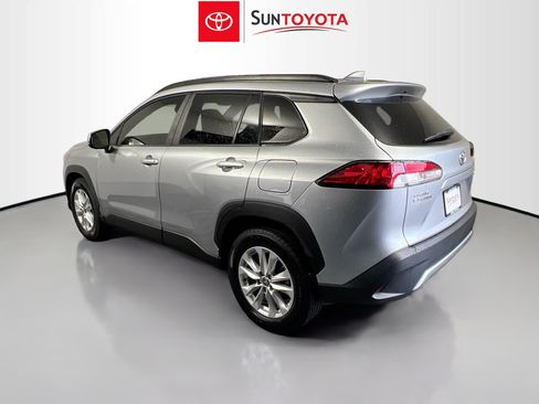 Used 2023 Toyota Corolla Cross LE FWD image 6