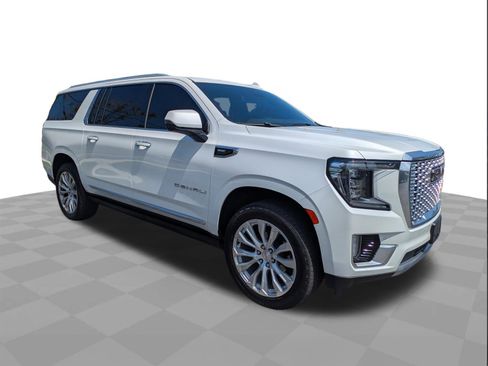 Certified 2023 GMC Yukon XL Denali AWD/4WD image 2