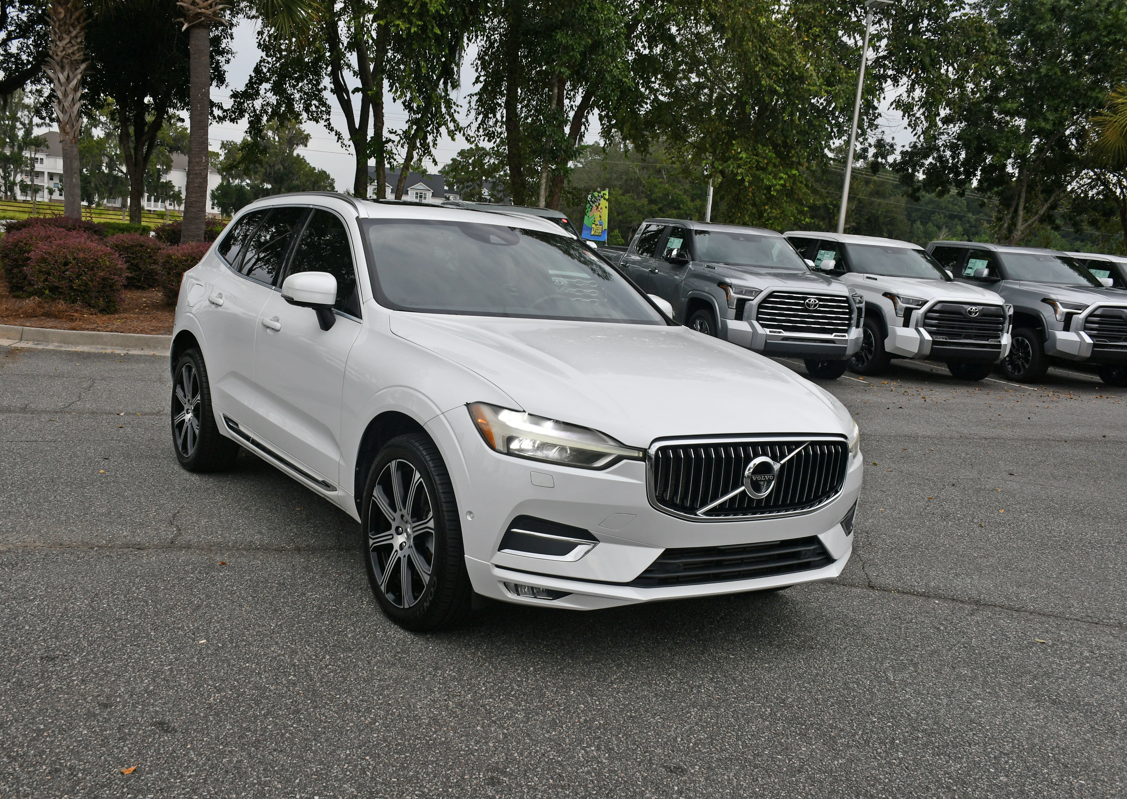 Used 2018 Volvo XC60 T6 Inscription w/ Convenience Package AWD/4WD image 6