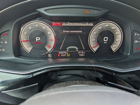 Used 2021 Audi Q8 Premium Plus w/ Premium Plus Package AWD/4WD image 15