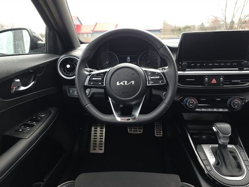 Used 2023 Kia Forte GT-Line w/ GT-Line Technology Package image 14