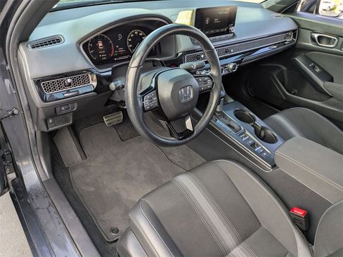 Used 2025 Honda Civic Sport image 17