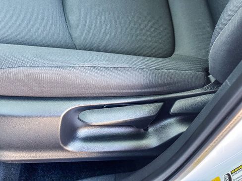 Certified 2022 Toyota Corolla Cross LE AWD/4WD image 23