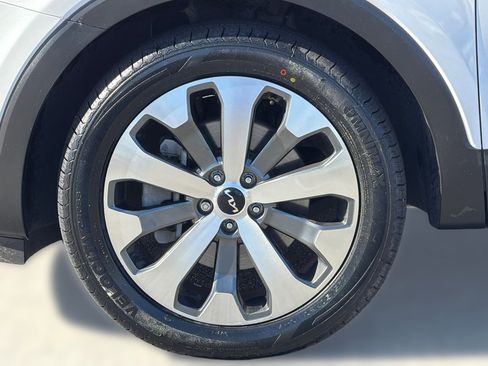 Used 2022 Kia Telluride S image 11