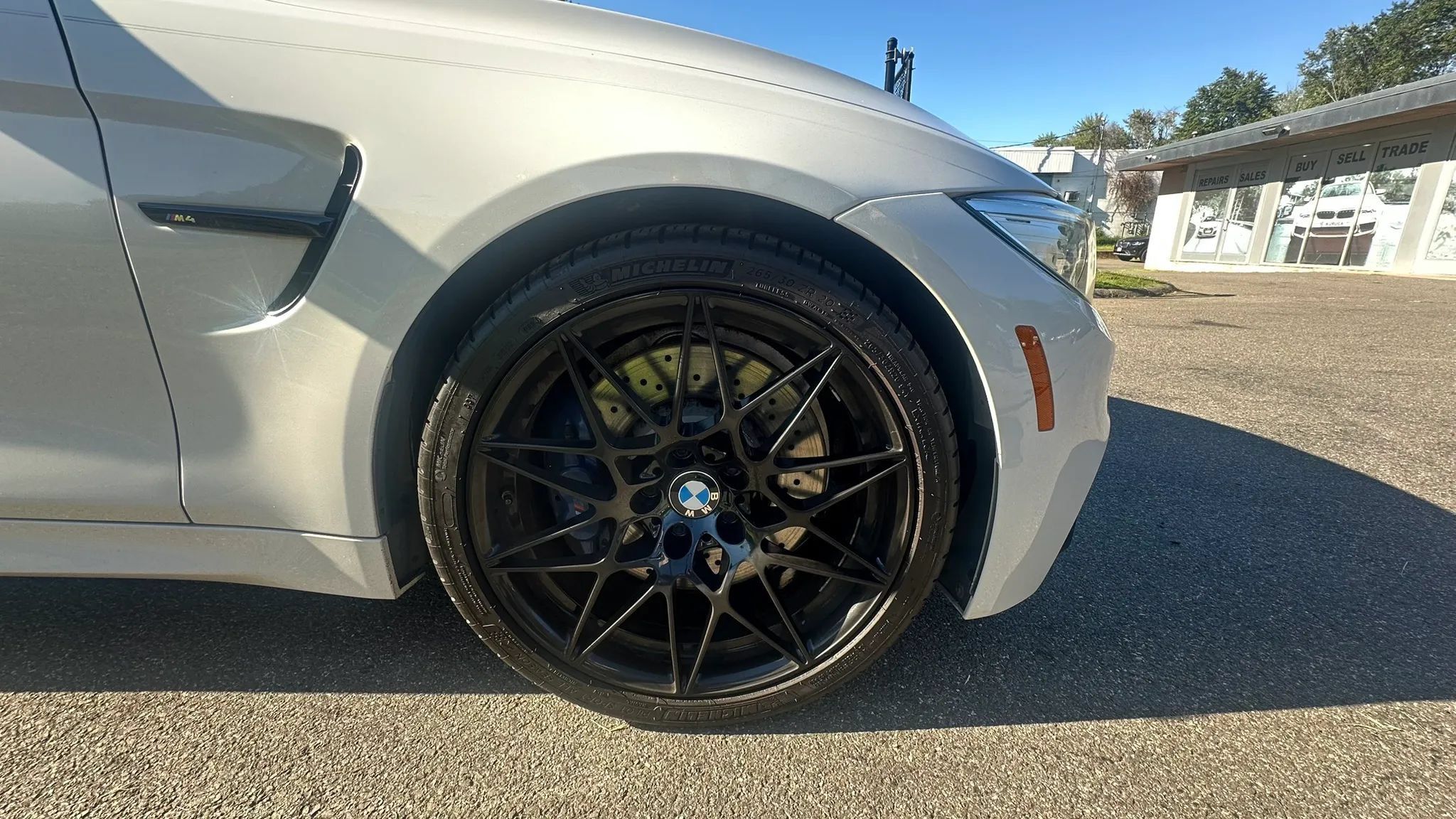 Used 2016 BMW M4 Convertible RWD image 11