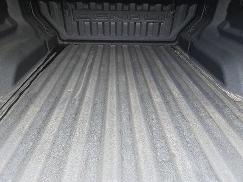 Used 2023 GMC Canyon Denali AWD/4WD image 6