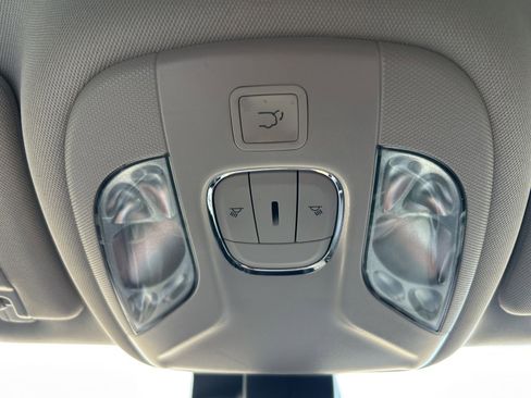 Certified 2022 Jeep Compass Latitude w/ Convenience Group image 25