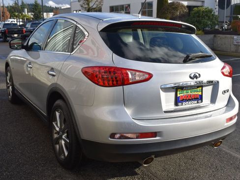 Used 2014 INFINITI QX50 Journey image 7