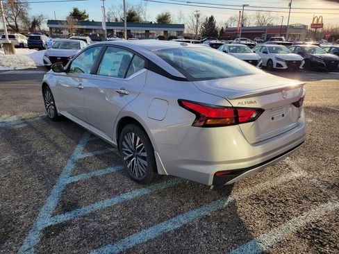 New 2025 Nissan Altima 2.5 SV image 8