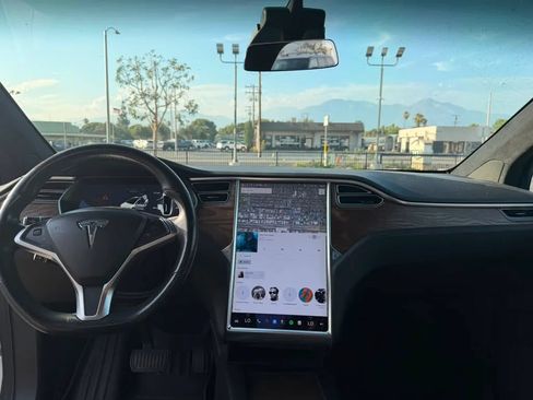 Used 2018 Tesla Model X 100D AWD/4WD image 20