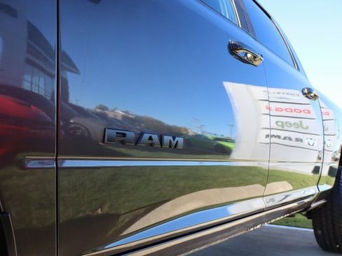 Used 2025 RAM 2500 Laramie w/ Night Edition image 10