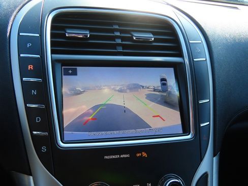 Used 2020 Lincoln Nautilus FWD w/ Equipment Group 101A image 33