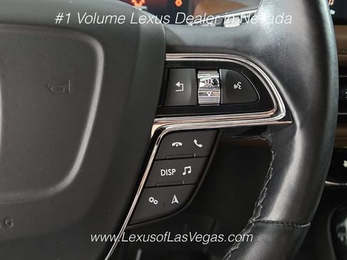 Used 2023 Lincoln Nautilus Reserve FWD image 33