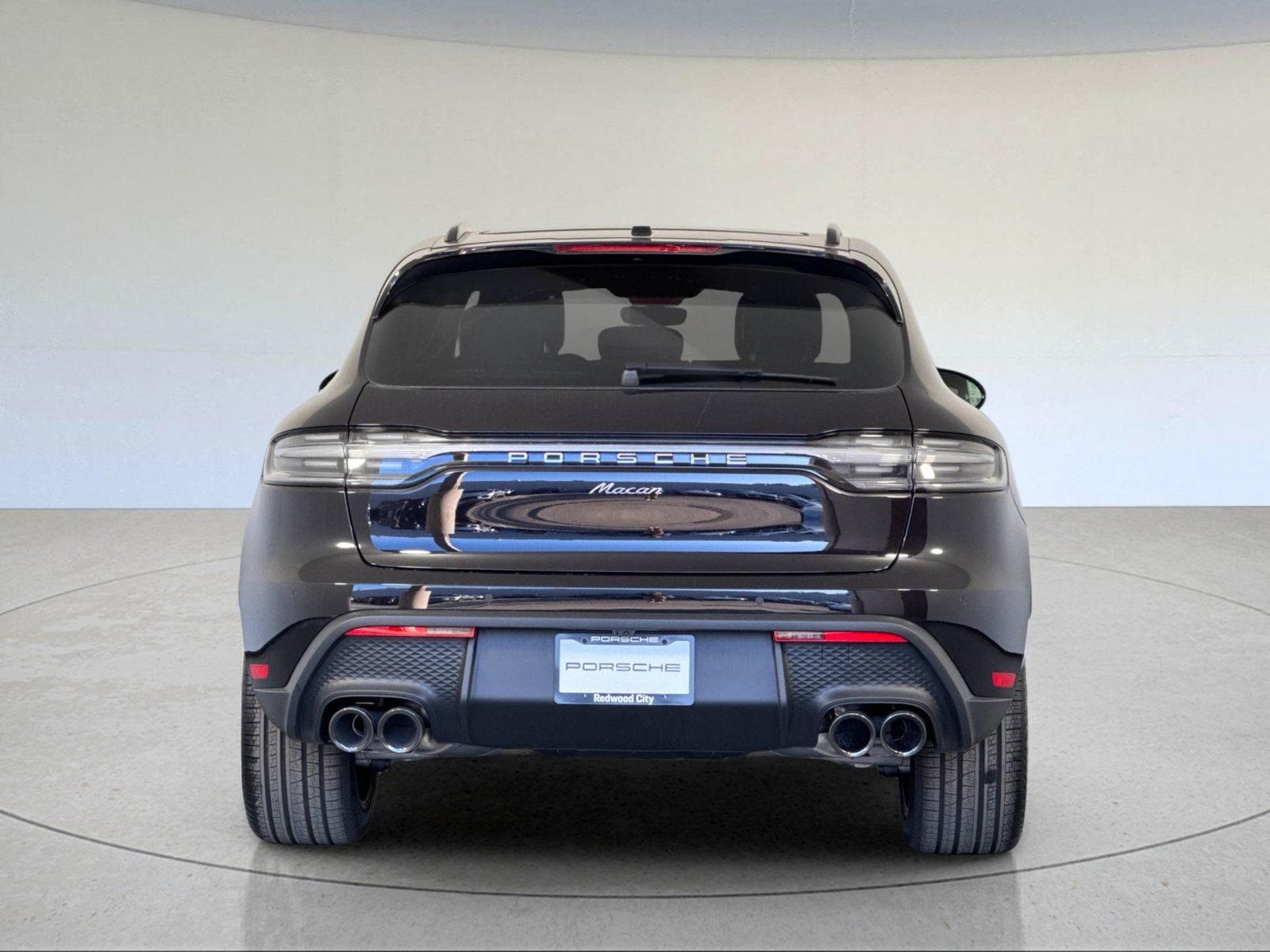 Certified 2026 Porsche Macan AWD/4WD image 7