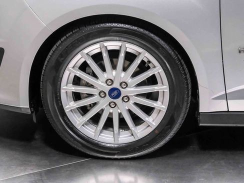 Used 2016 Ford C-MAX SE w/ Equipment Group 202A image 10