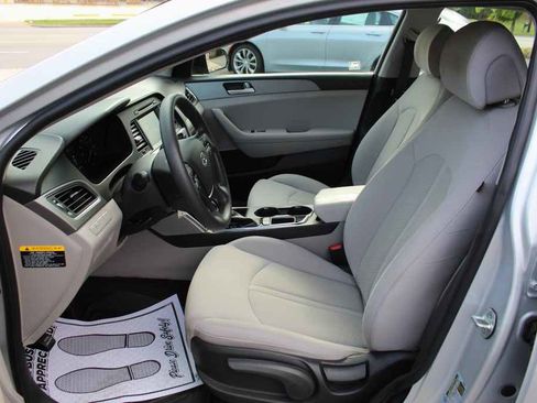 Used 2016 Hyundai Sonata SE FWD image 26