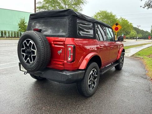 Used 2024 Ford Bronco Outer Banks AWD/4WD image 3
