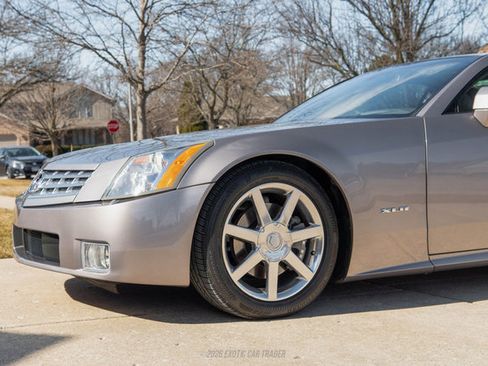 Used 2004 Cadillac XLR image 96