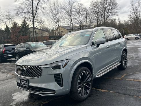 New 2026 Volvo XC90 B6 Ultra w/ Protection Package image 5