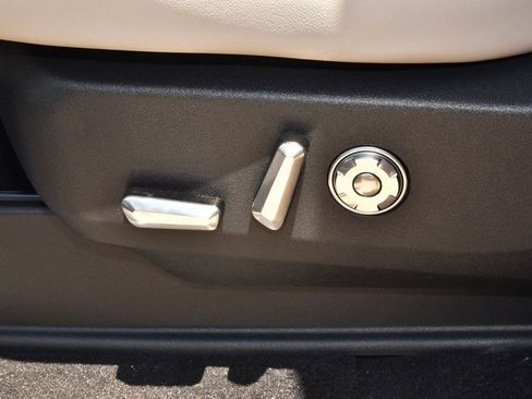 New 2026 Lincoln Navigator Reserve AWD/4WD image 38