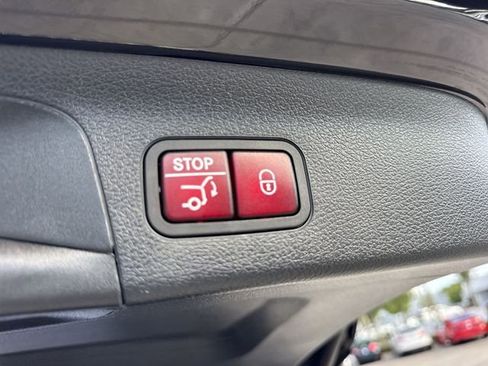 Used 2024 Mercedes-Benz GLS 450 4MATIC image 26