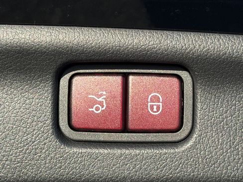 Certified 2023 Mercedes-Benz C 300 Sedan image 14