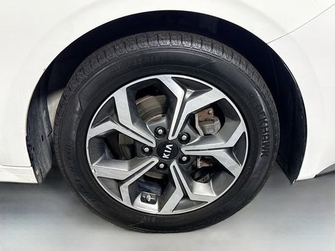 Used 2020 Kia Forte LXS image 31