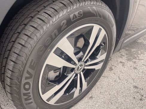 Used 2025 Mercedes-Benz GLA 250 image 10