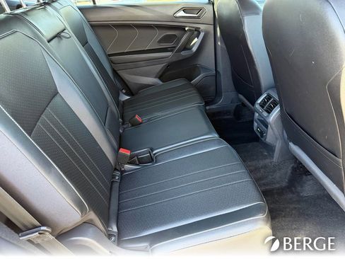 Used 2023 Volkswagen Tiguan SE R-Line image 17